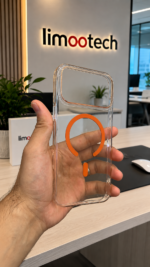 ALT: قاب مگ سیف گرین لاین مدل Delgado برای آیفون 17 پرو مکس در دفتر Limootech